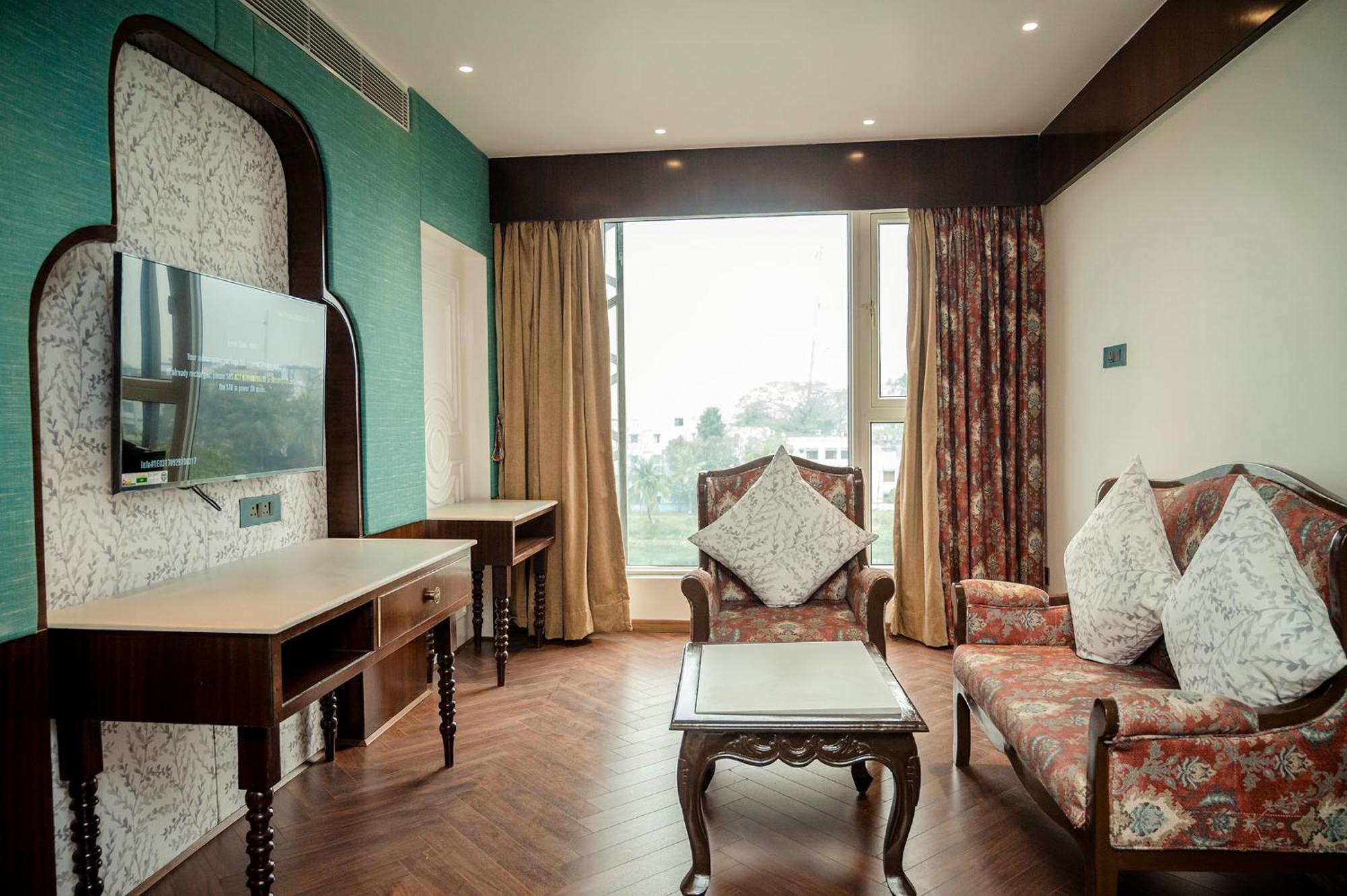 Hotel Lake View Baharampur Dış mekan fotoğraf