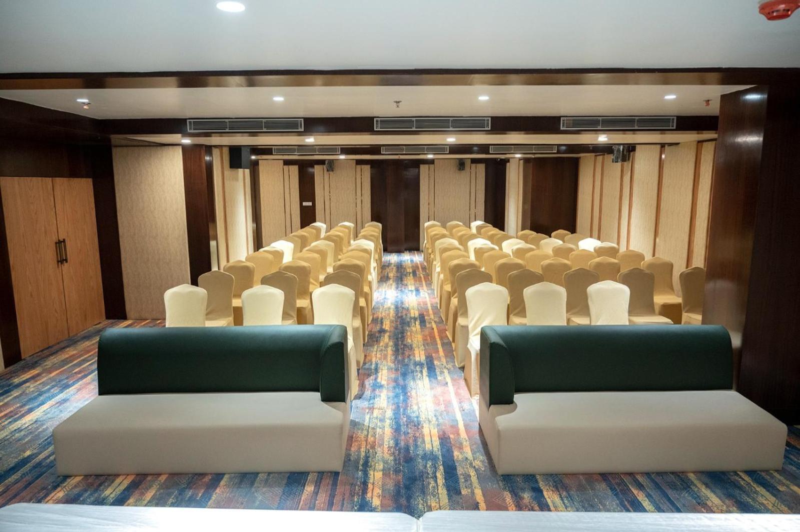 Hotel Lake View Baharampur Dış mekan fotoğraf