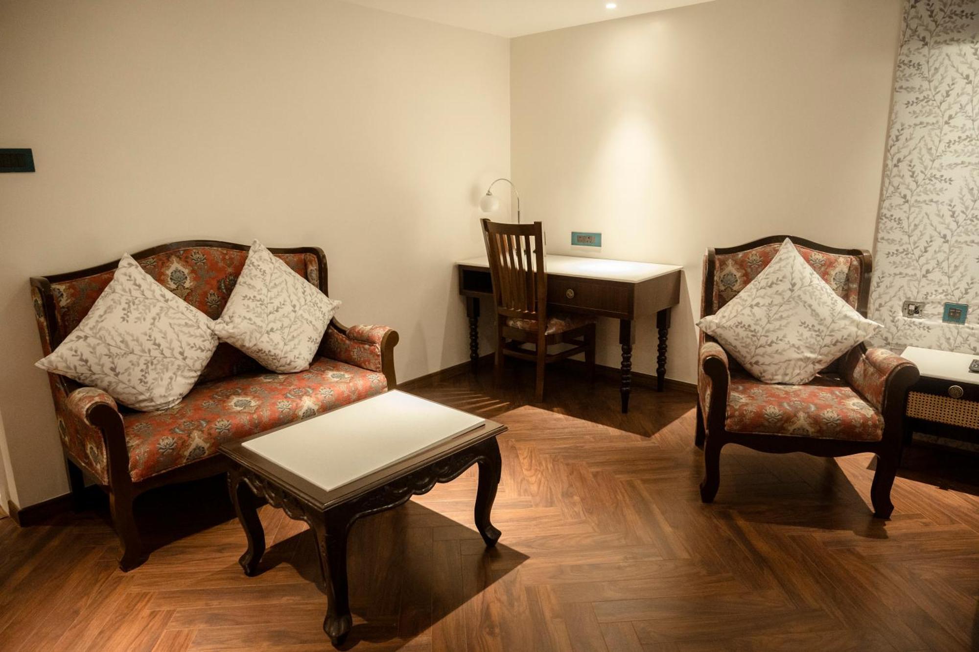 Hotel Lake View Baharampur Dış mekan fotoğraf