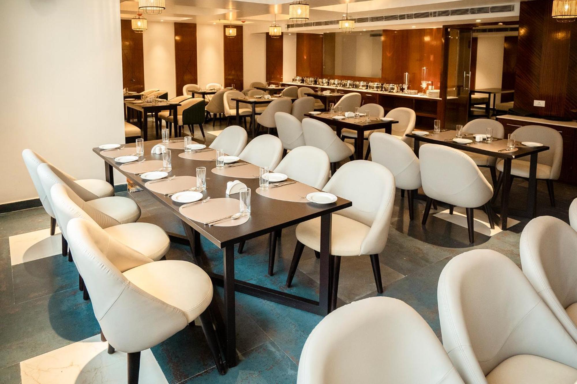 Hotel Lake View Baharampur Dış mekan fotoğraf